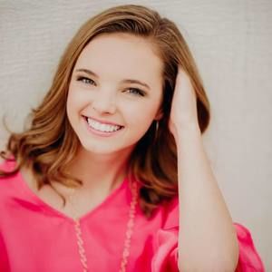 Meet your Posher, Lauren